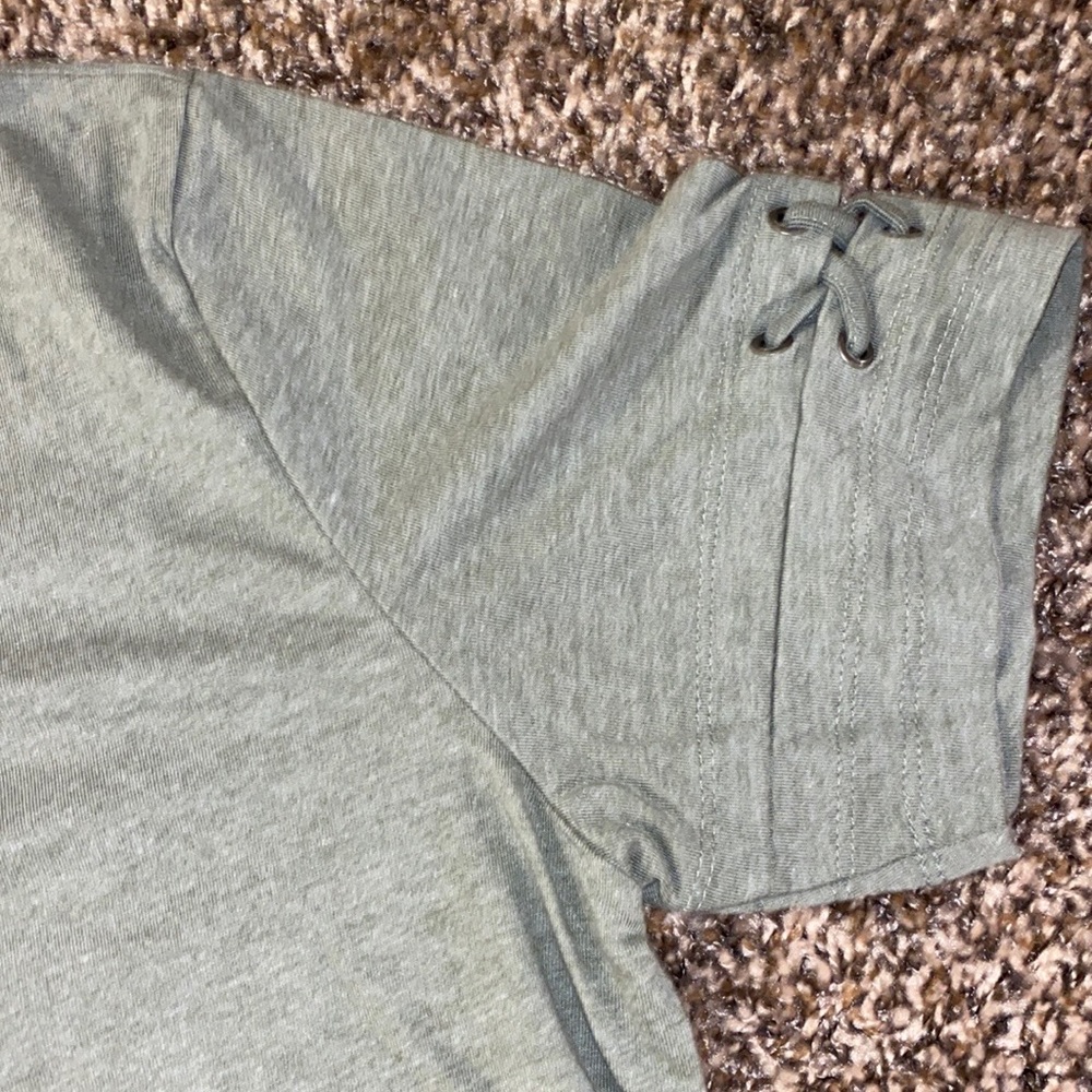 Solid green short sleeve